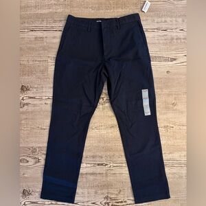Old Navy Men’s Slim Fit Chino Pants - 31x30 - Brand New With Tags - Navy Blue